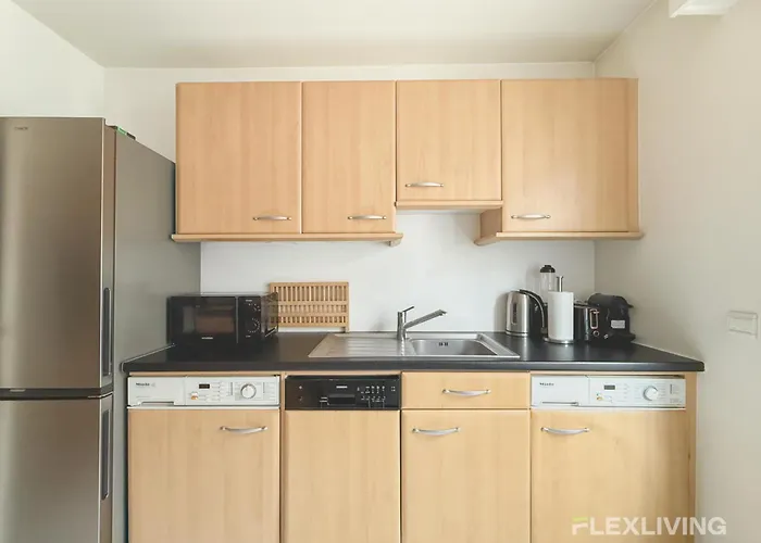 Charming 45m Two-bedroom In 15 * Paris