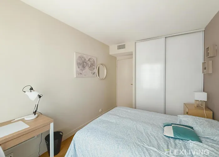 Apartment Charming 45m Two-bedroom In 15 Paris