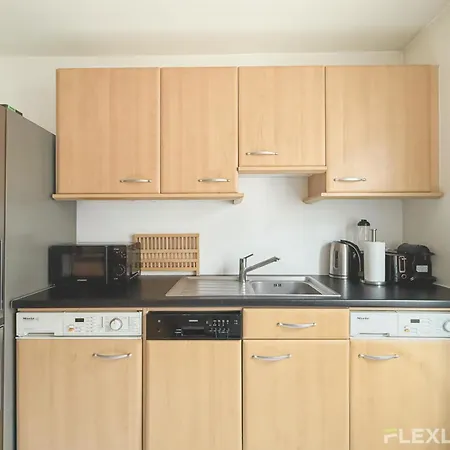 Charming 45m Two-bedroom In 15 * Paris